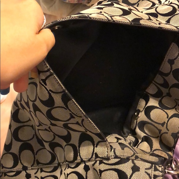 Coach Purse. - Picture 5 of 5